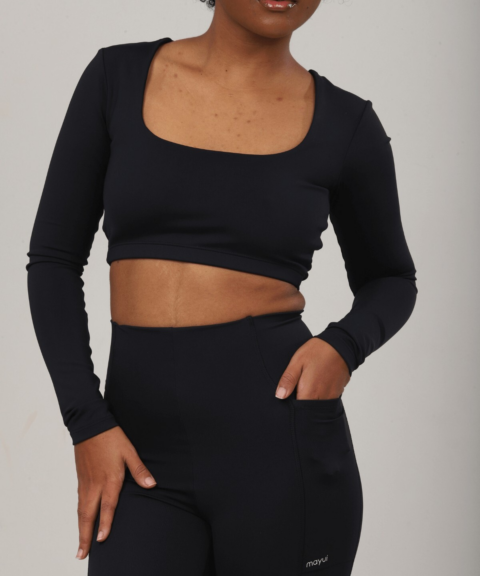 CROPPED MANGA LONGA PRETO
